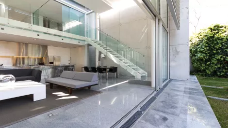 Facebook billionaire sells Auckland home