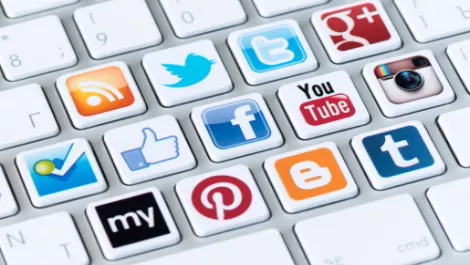 Dh social media buttons istock image 25015338