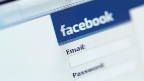 Facebook 03