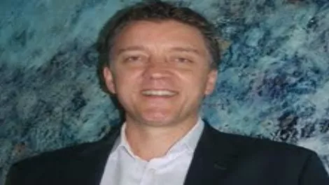 Hendry in as GM at AVG