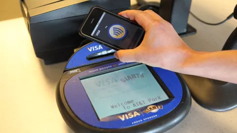 Several nfc smartphones receive certification for visa paywave