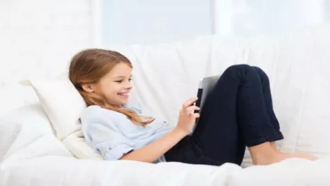Thinkstock girl reading