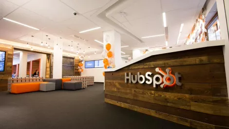 Hq reception