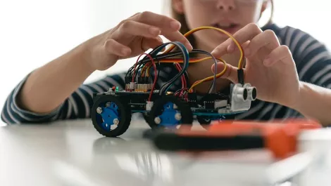Young Enterprise & BP launch STEM scholarship for students