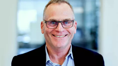 5bea48d620bdb05b78659ae5 scott arrol 2