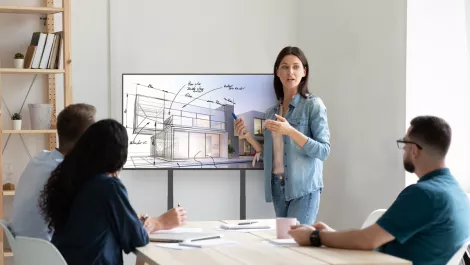 Shutterstock 1733598443