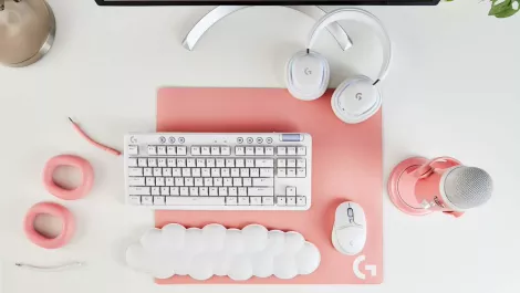 Logitech g aurora collection x blue yeti microphone in pink lifestyle 14 min