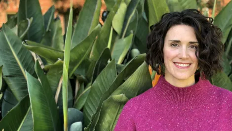 Virginia galaron herrera  new relic apj customer excellence senior manager