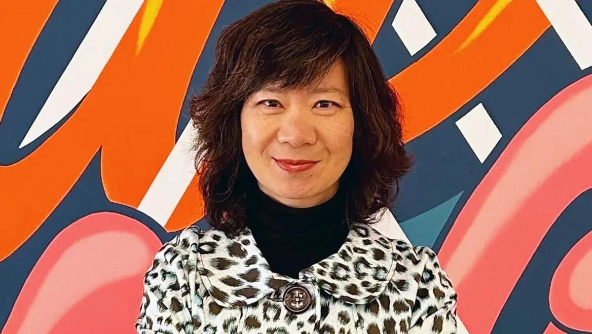 Joyce liu headshot(2)