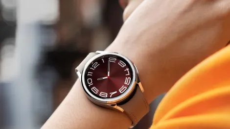 020 lifestyle galaxy watch6 classic 43mm silver