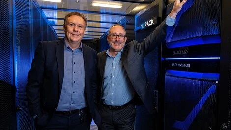 Internet pioneer Scott Hicks takes the helm at iseek