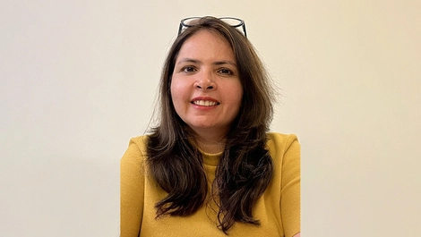 Neeru mehta  chief human resource officer  yellow