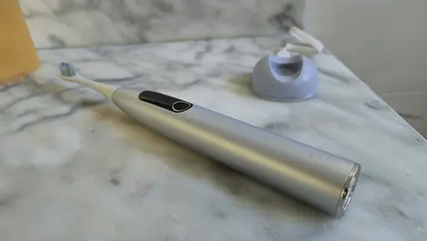 Hands-on Review: Oclean X Pro Digital sonic electric toothbrush