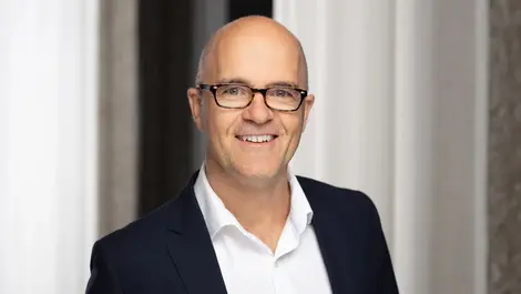 Chr aa andrew coldrey