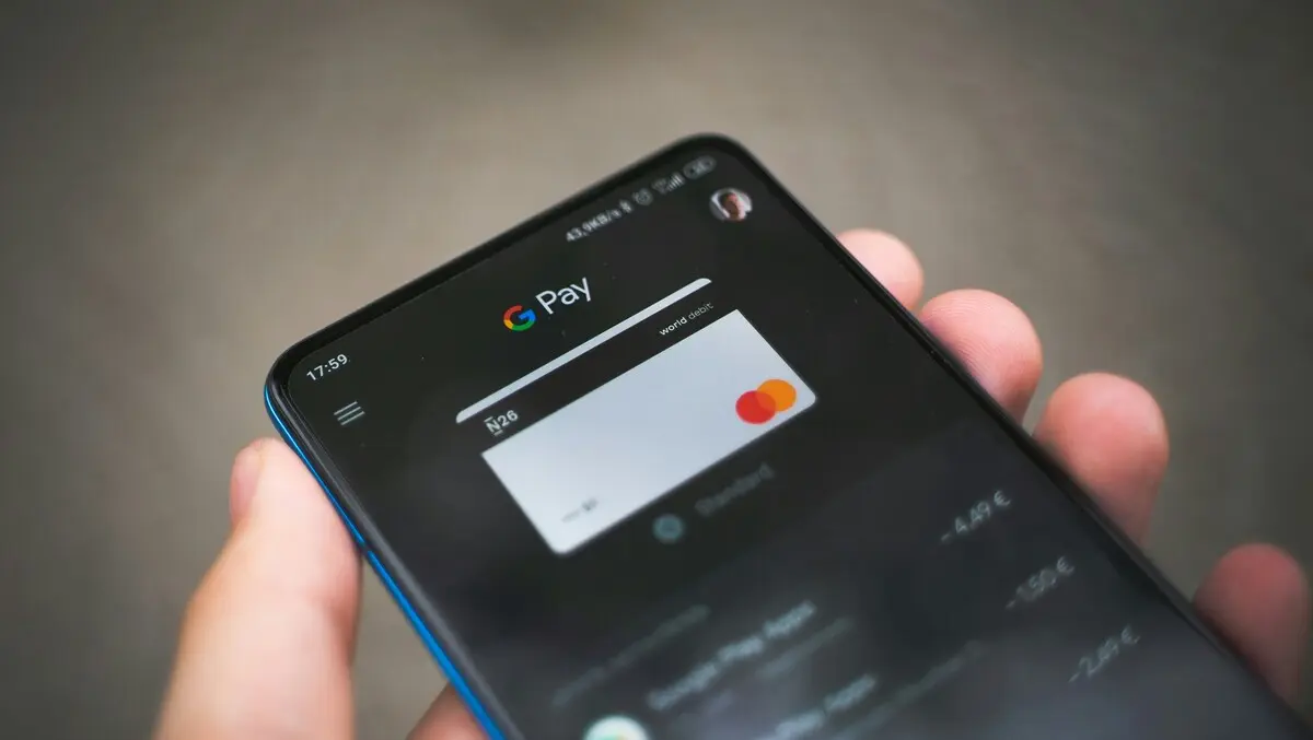 Digital wallets gain ground in Canada, but cards lead