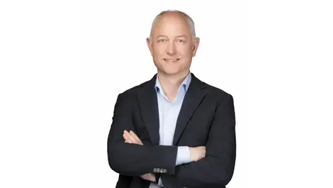 SMT names Phil Battle Managing Director for Great Britain